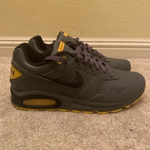 Nike Air Max Livestrong